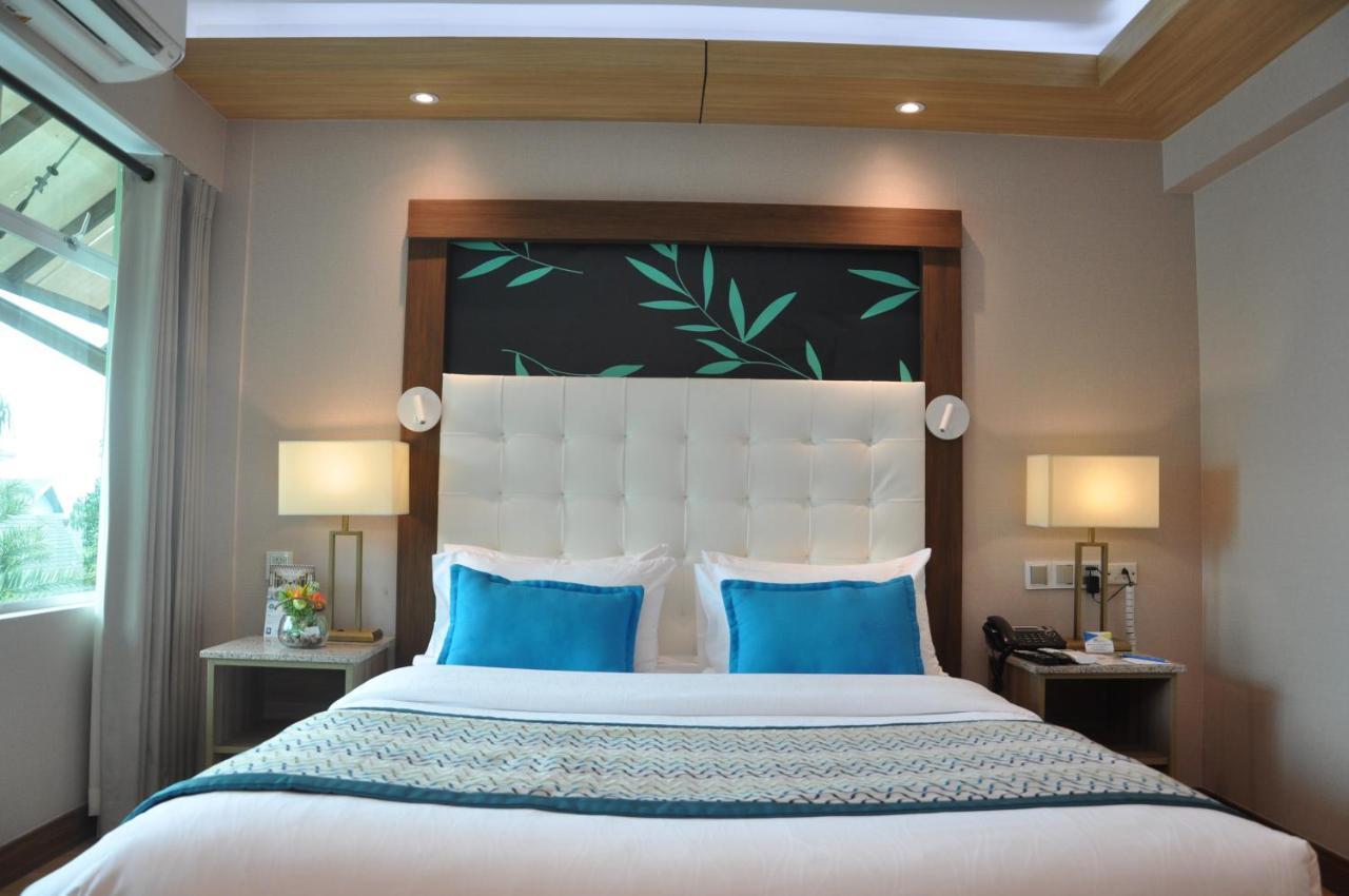 Acuatico Beach Resort & Hotel Inc. サンフアン エクステリア 写真