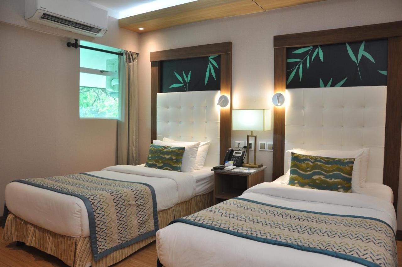 Acuatico Beach Resort & Hotel Inc. サンフアン エクステリア 写真