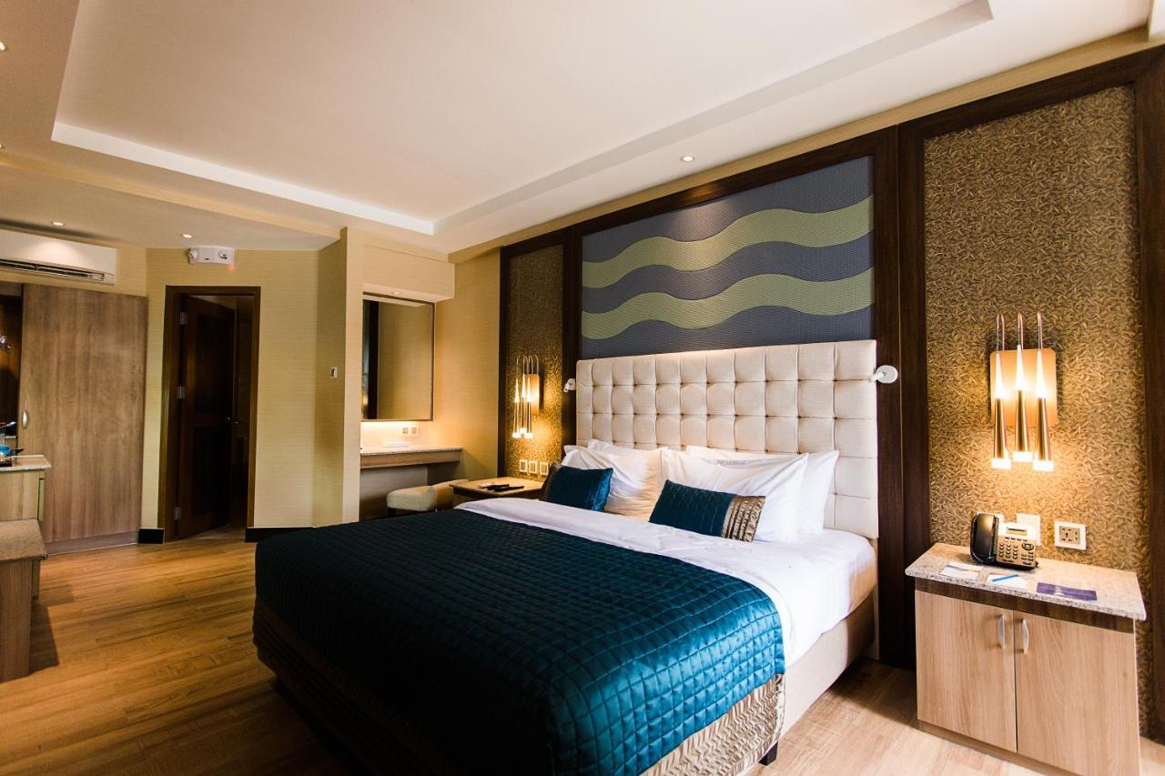 Acuatico Beach Resort & Hotel Inc. サンフアン エクステリア 写真